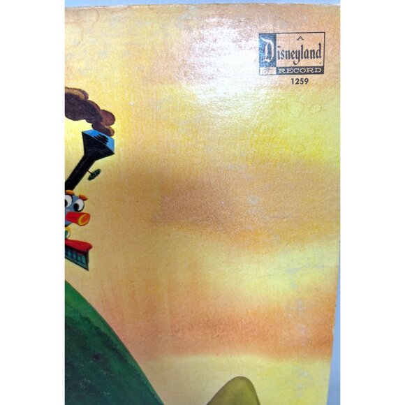 Walt Disney Vintage Disneyland Record "The Little Engine That Could" Plus Casey - Picture 2 of 4